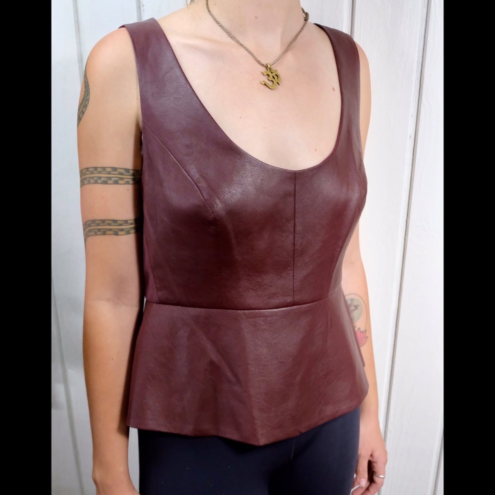 Cladiana BCBG Peplum top
